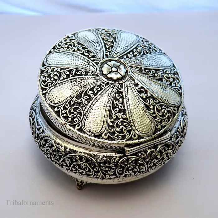 Necklaces TRIBAL ORNAMENTS Vintage antique Royal design handmade 925 sterling silver dry fruit box candy box jewelry box best brides gift or corporation gift box02