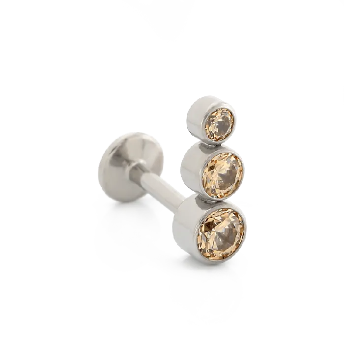 Neometal Inc Rings BezelSet Faceted 3 Gem Cluster Tapered