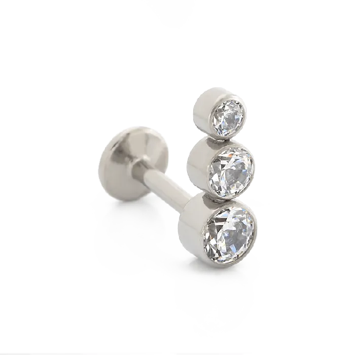 Neometal Inc Rings BezelSet Faceted 3 Gem Cluster Tapered