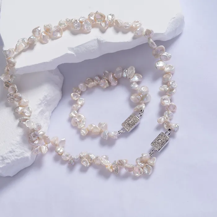 Pearly Lustre Bracelets Elegant White Keshi Pearl Bracelet WB00175