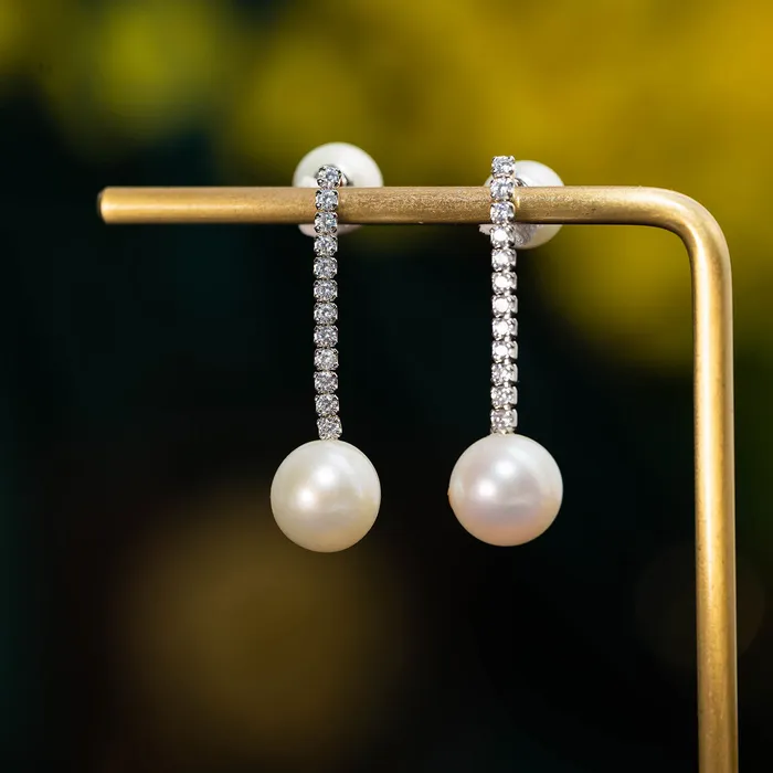 Pearly Lustre Earrings Elegant Freshwater Pearl Earrings WE00298