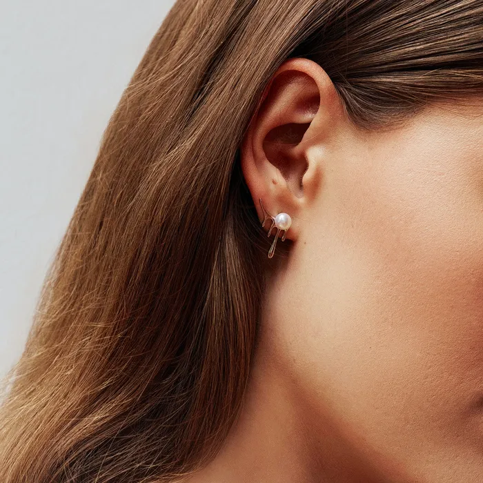 Pearly Lustre Earrings Freshwater Pearl Earrings WE00529 FLUID