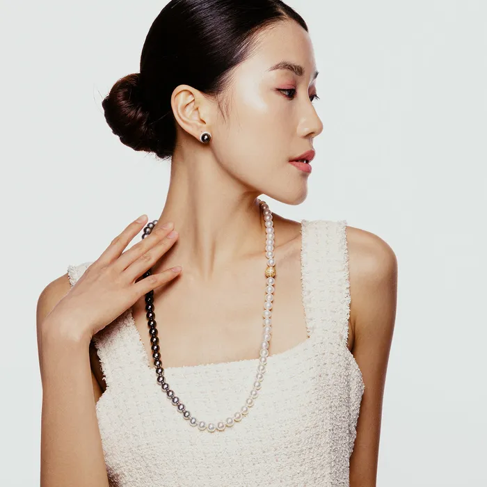 Pearly Lustre Earrings Top Grade 18K Gold Tahitian Pearl Earrings KE00222