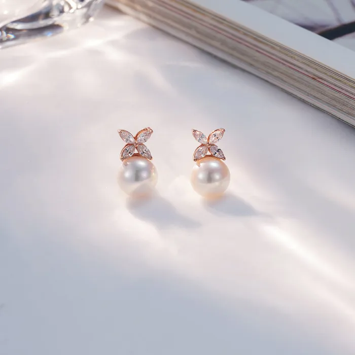 Pearly Lustre Earrings Top Grade Freshwater Pearl Earrings WE00621 EVERLEAF
