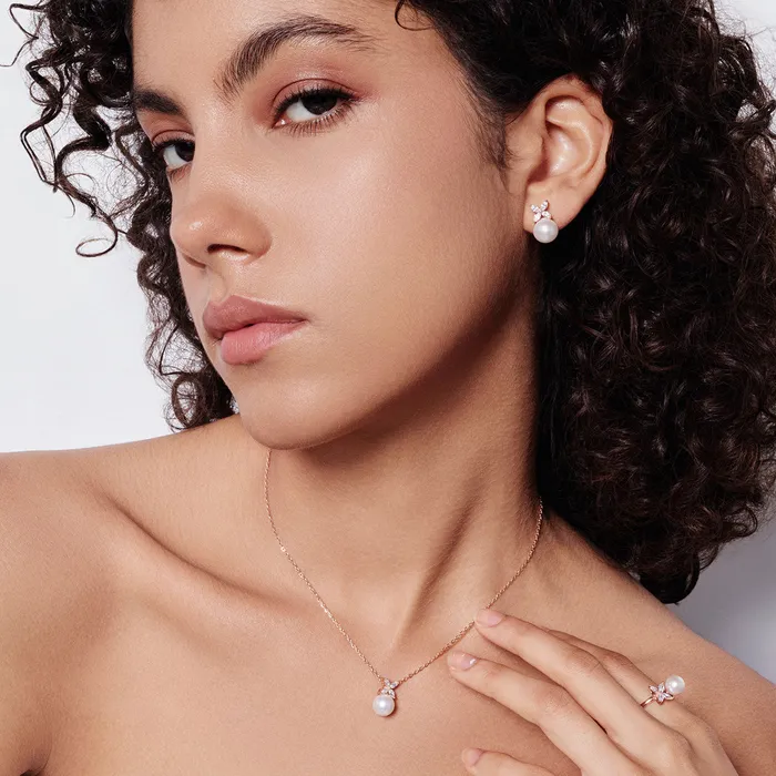 Pearly Lustre Earrings Top Grade Freshwater Pearl Earrings WE00621 EVERLEAF