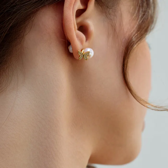 Pearly Lustre Earrings Top Grade Freshwater Pearl Earrings WE00693 GARDENS