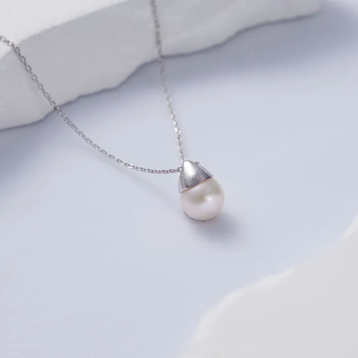 Pearly Lustre Elegant Freshwater Pearl Set WS00015 Earrings