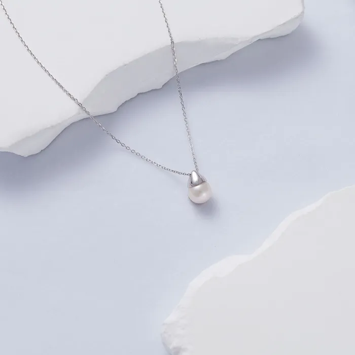 Pearly Lustre Elegant Freshwater Pearl Set WS00015 Earrings