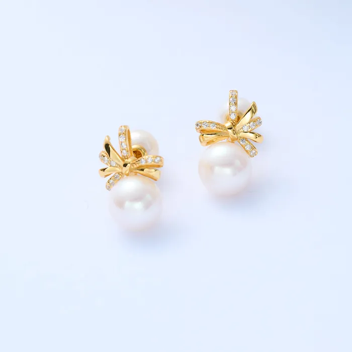 Pearly Lustre Freshwater Pearl Earrings WE00380 RIBBON Earrings