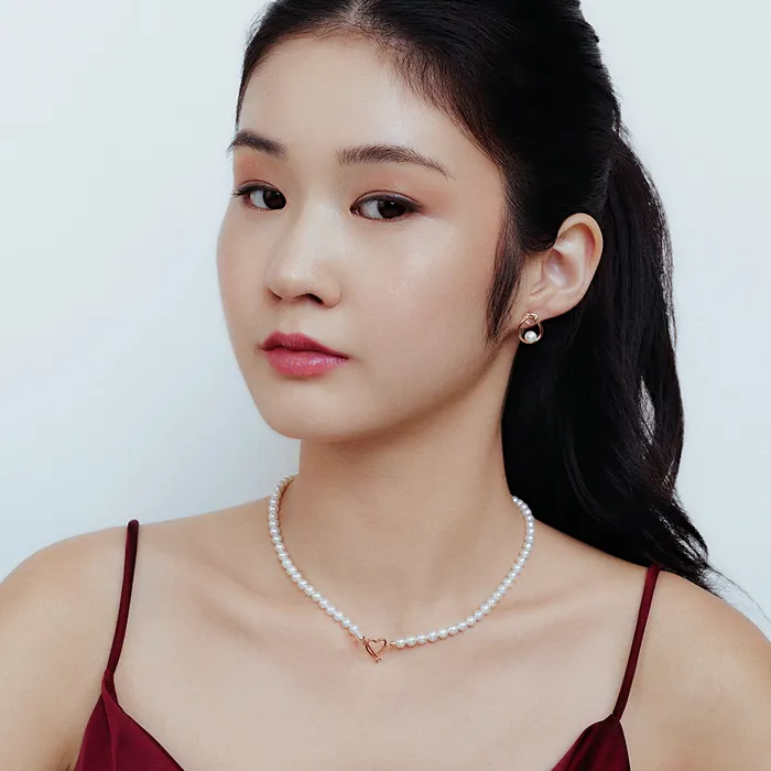 Pearly Lustre Necklaces Elegant Freshwater Pearl Necklace WN00236