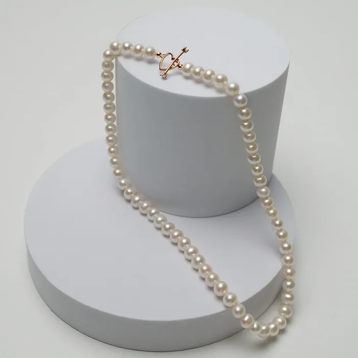 Pearly Lustre Necklaces Elegant Freshwater Pearl Necklace WN00236
