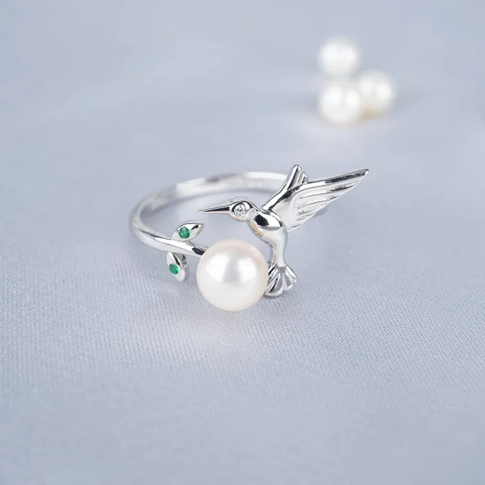 Pearly Lustre Rings Wonderland Freshwater Pearl Ring WR00067