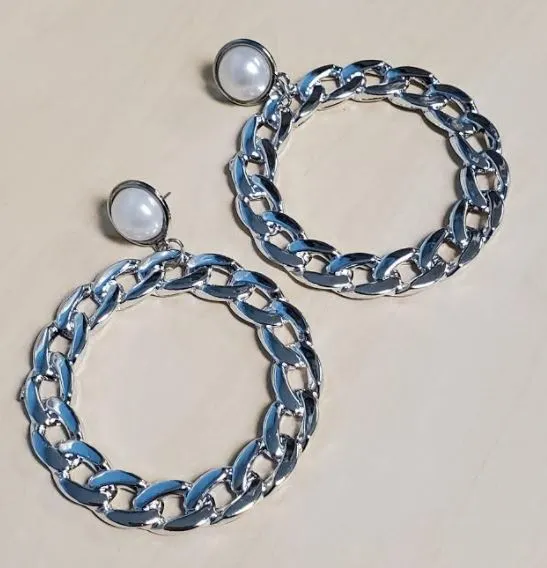 POLLY E311 Large Silver Acrylic Chain Link Hoop Earrings Earrings