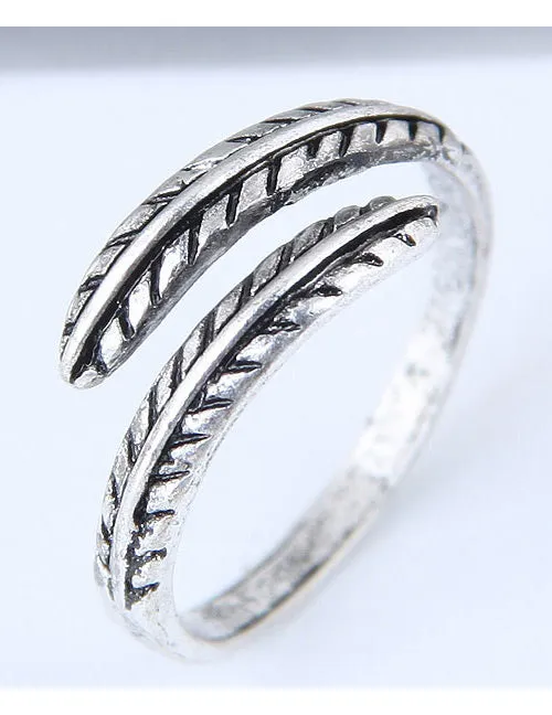 Rings 02 TR33 Silver Leaf Design Toe Ring
