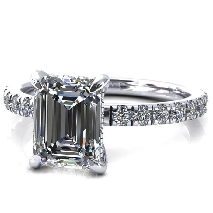 Rings Fire Brilliance Daneli Emerald Moissanite 4 Claw Prong Micro Pave Diamond Sides Engagement Ring