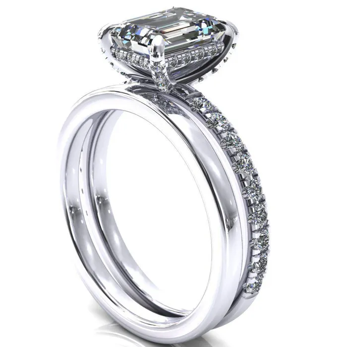 Rings Fire Brilliance Daneli Emerald Moissanite 4 Claw Prong Micro Pave Diamond Sides Engagement Ring