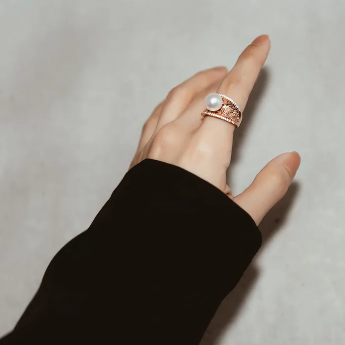 Rings Pearly Lustre Elegant Freshwater Pearl Ring WR00139