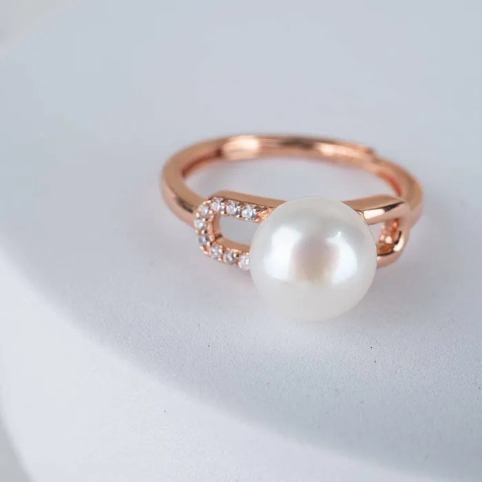 Rings Pearly Lustre New Yorker Freshwater Pearl Ring WR00071