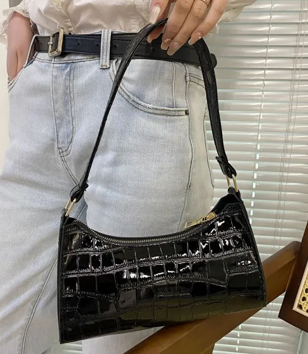 Rings polly PB152 Black Crocodile Print Shoulder Bag Rings polly PB152 Black Crocodile Print Shoulder Bag