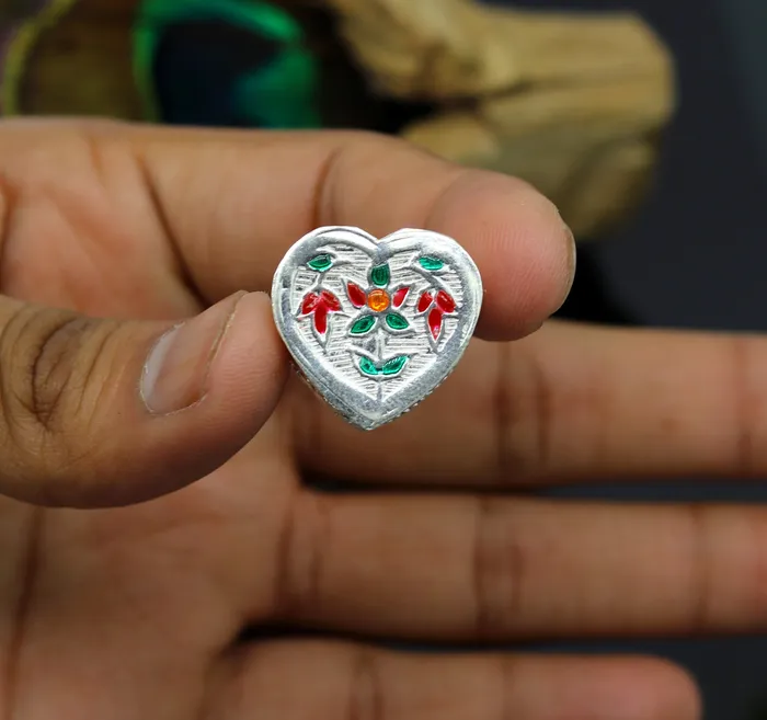 Sindur box 925 sterling silver handmade gorgeous heart shape small eyes kajal box trinket box casket box container box silver article stb80 TRIBAL ORNAMENTS Rings