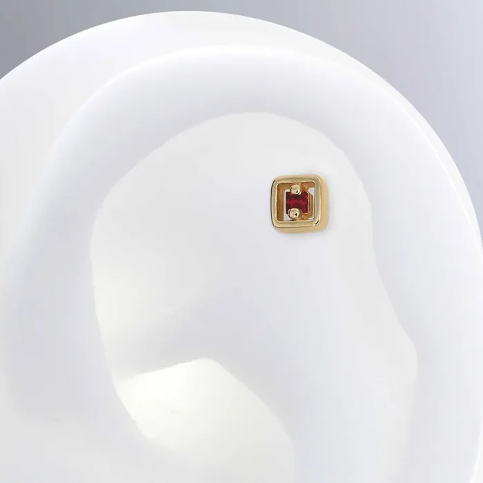 Suzanne Kalan Necklaces Hollow Square with Stone Ruby