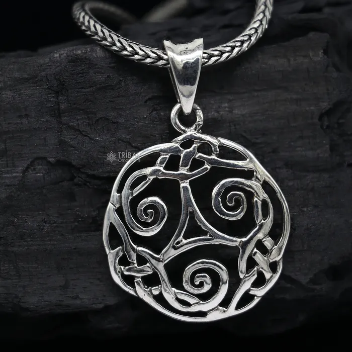 TRIBAL ORNAMENTS 925 sterling silver Triskelion CELTIC pendant excellent high quality pendant silver necklace locket nsp708 Necklaces