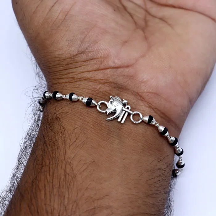 TRIBAL ORNAMENTS Bracelets 925 sterling silver handmad Shree ganesha design holy basil rosary beads Rakhi bracelet black Tulsi beaded bracelet rk396 TRIBAL ORNAMENTS Bracelets 925 sterling silver handmad Shree ganesha design holy basil rosary beads Rakhi bracelet black Tulsi beaded bracelet rk396