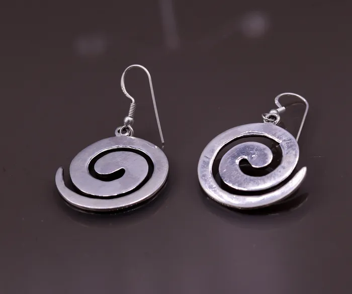 TRIBAL ORNAMENTS Earrings Amazing spiral design 925 solid sterling silver scratch link fancy hoops earrings tribal jewelry from Rajasthan india daily use jewelry s420