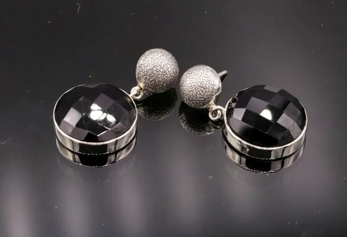 TRIBAL ORNAMENTS Earrings Bollywood style 925 silver handmade black onyx stone hoops earring dangle s152