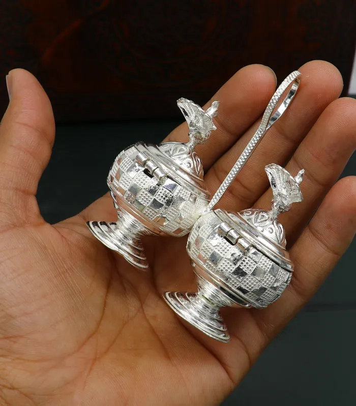 TRIBAL ORNAMENTS Necklaces Vintage 925 sterling silver peacock trinket box excellent kumkum sindur sandal saffron tilak box brides gift or puja utensils su183