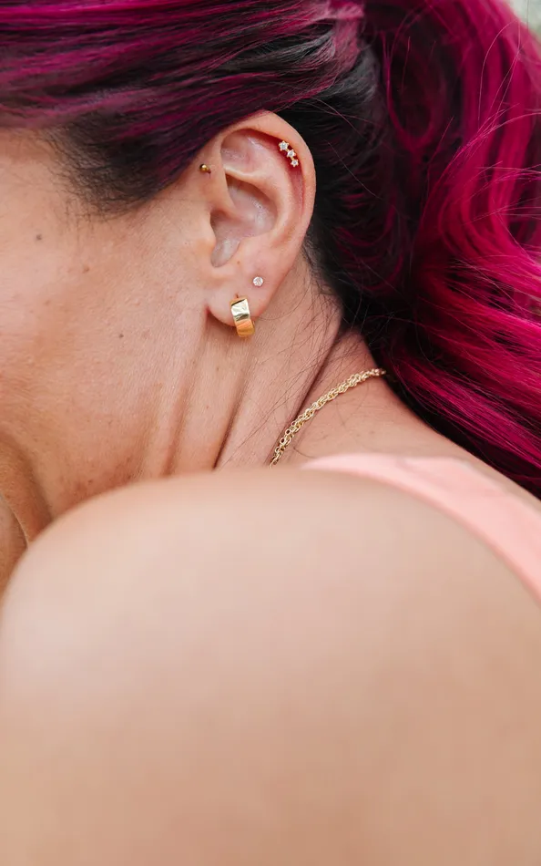 WANTME Super Chunk Huggies Earrings